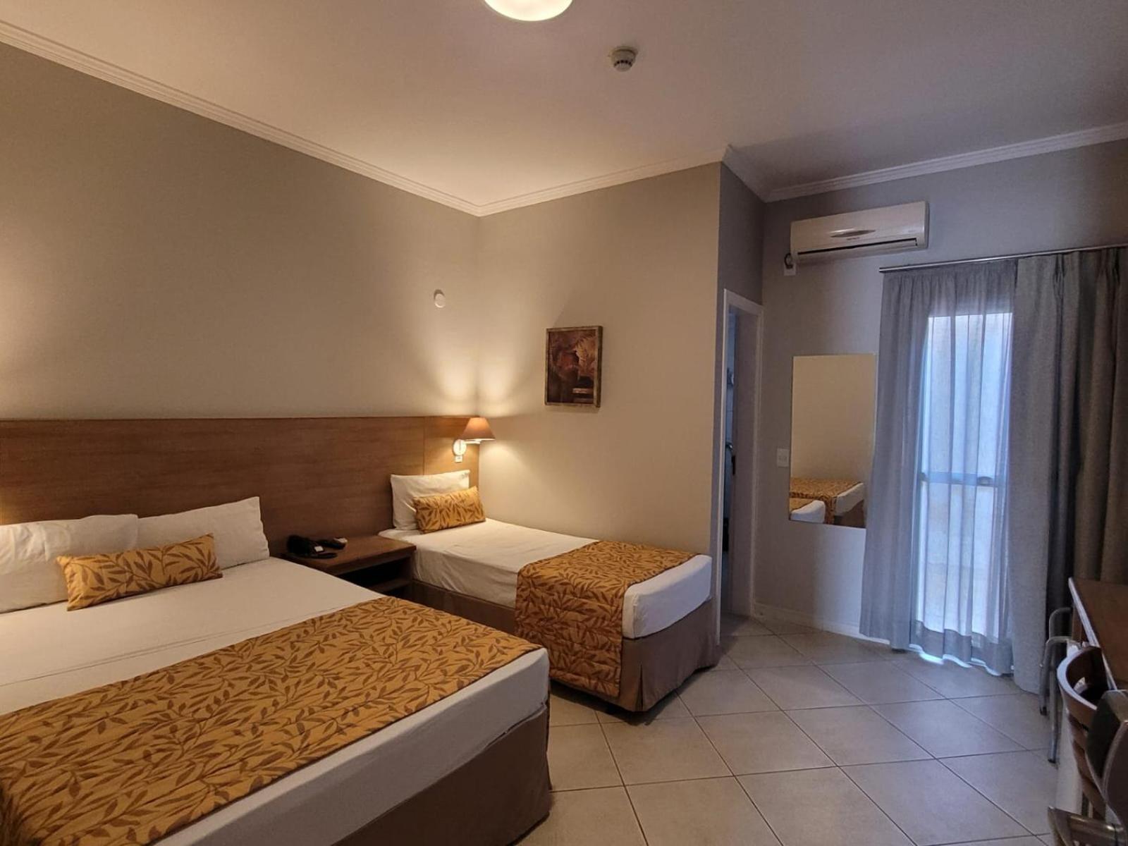 Quarto Triplo Standard