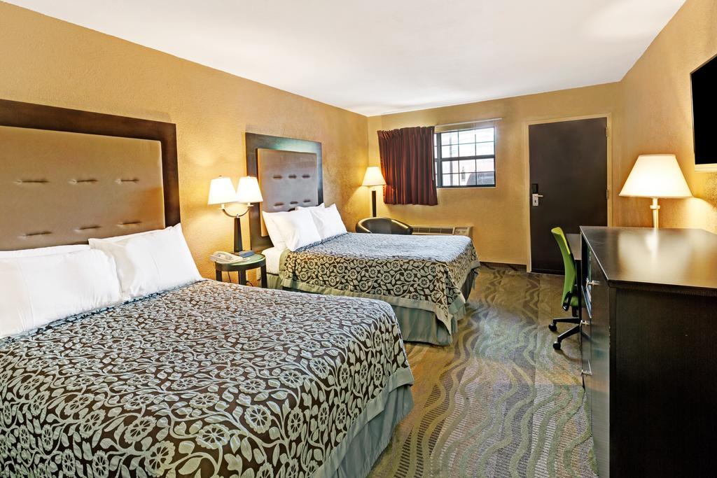 Deluxe Double Room with Two Double Beds - Non-Smoking