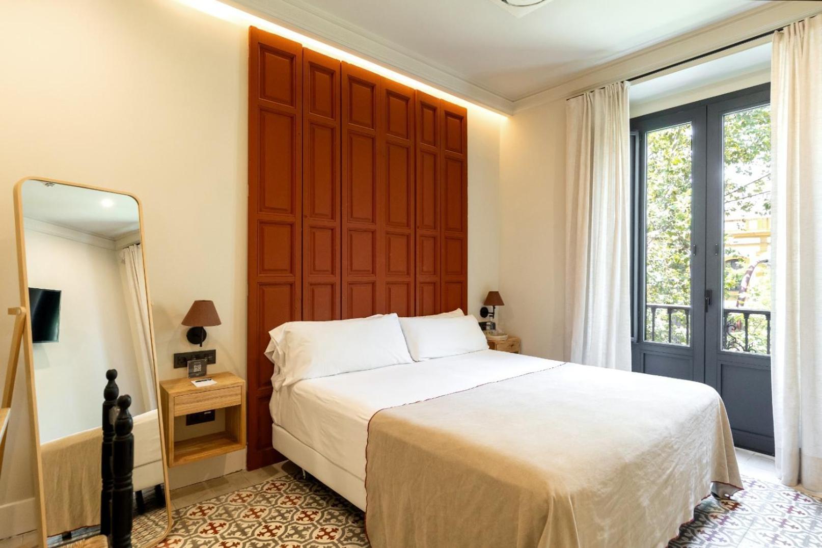 Deluxe Double or Twin Room with Balcony