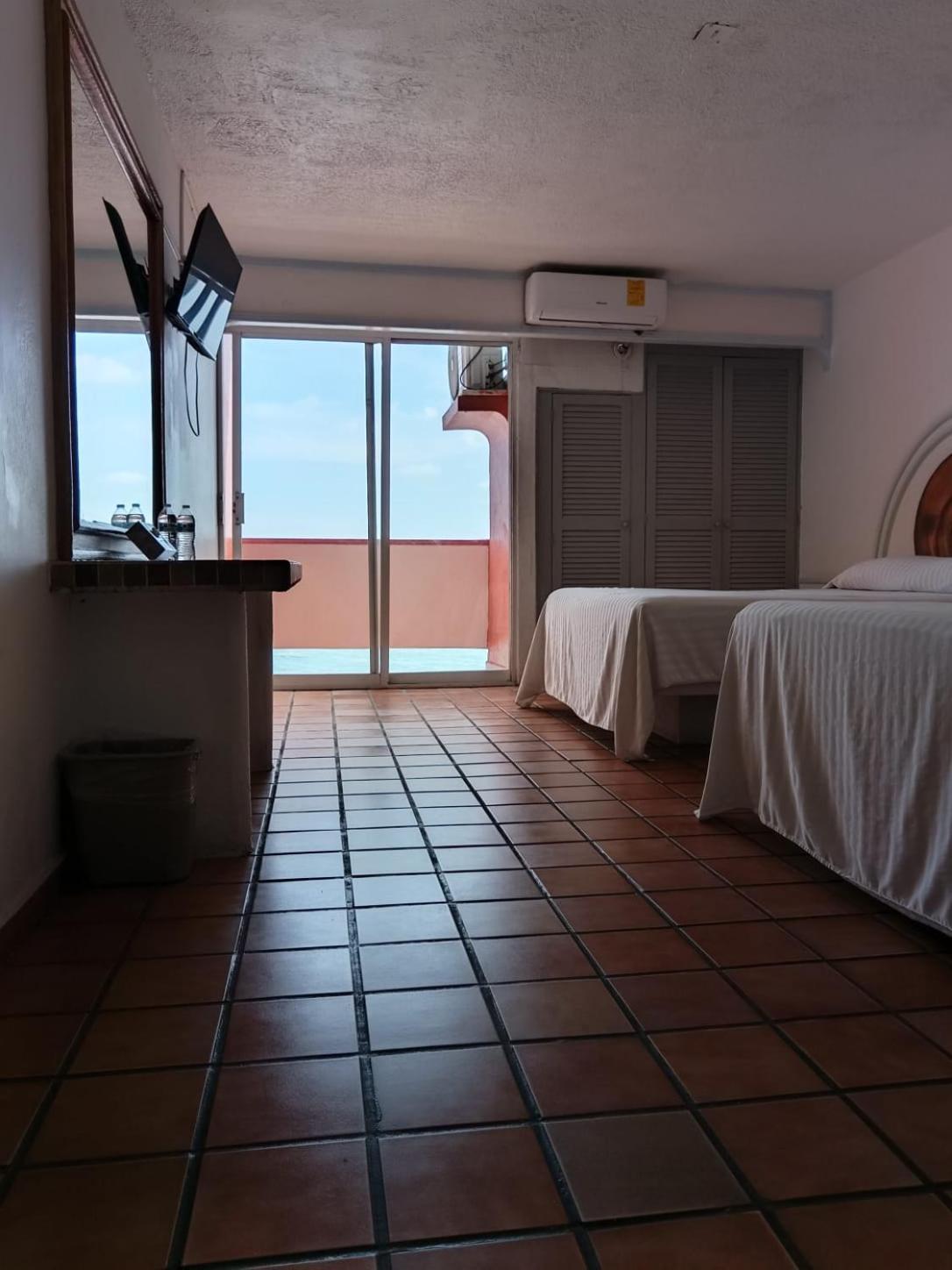 Quadruple Room with Sea View