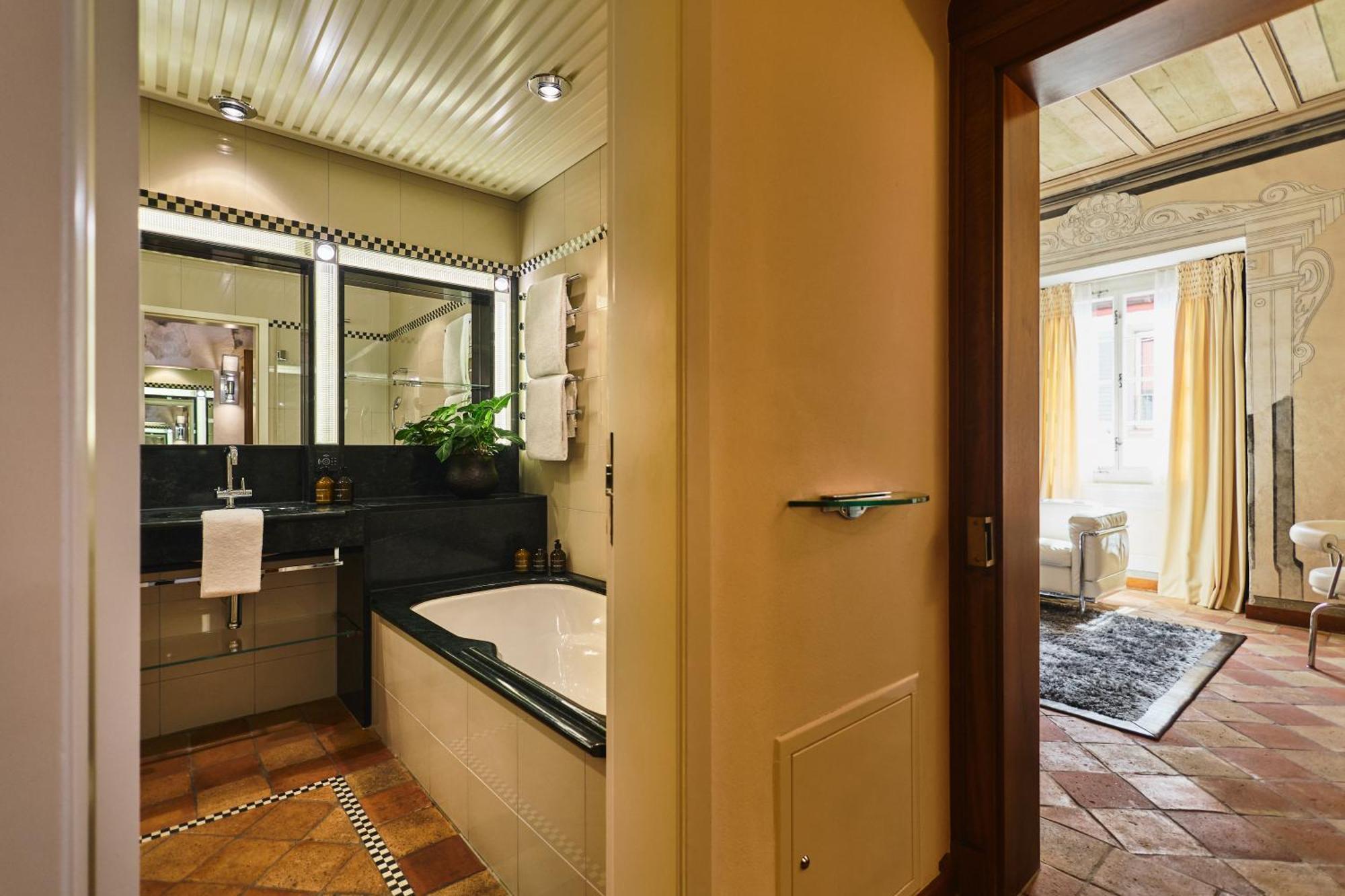 Chambre Deluxe Double ou Lits Jumeaux