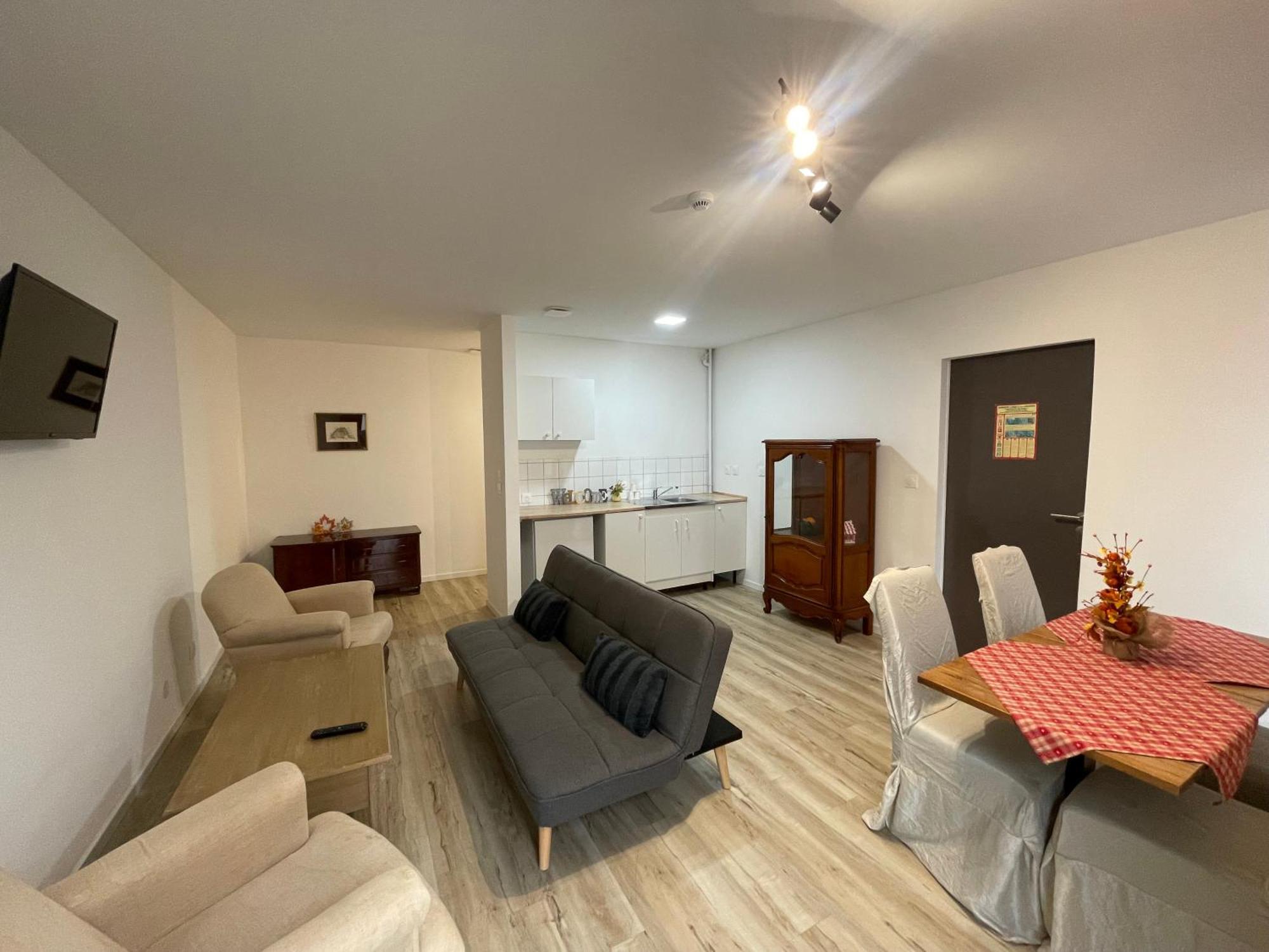 One-Bedroom Apartment,1729999833:JPEG