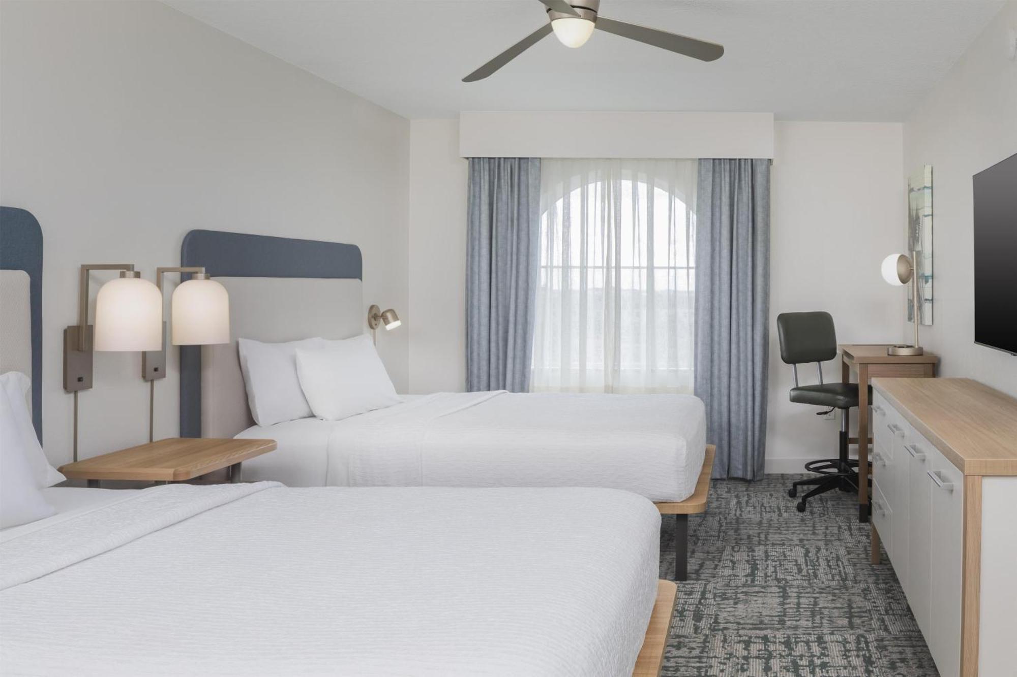 Suíte Queen de 1 Quarto com 2 Camas Queen-size - Não Fumantes