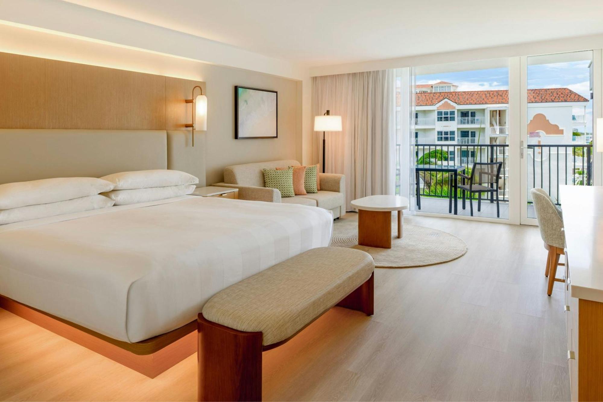 Limited View, King Bed