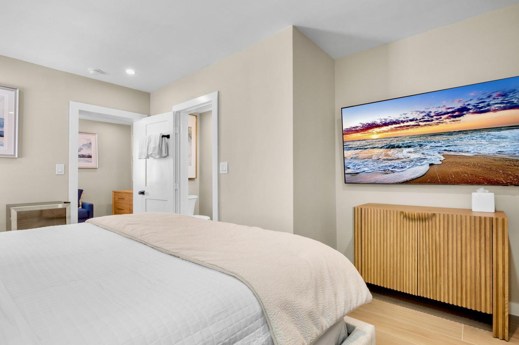 1 Bedroom Queen Suite