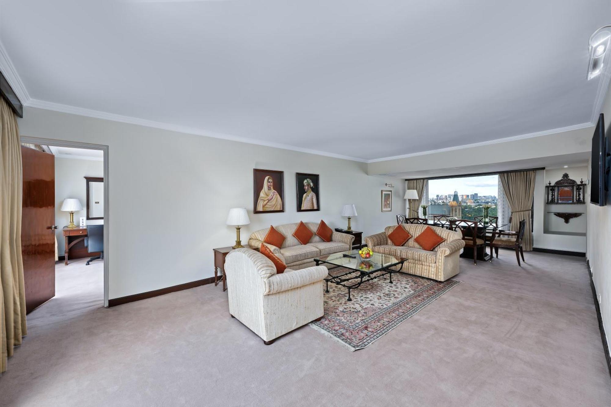 Royal Suite, Executive lounge access, 1 Bedroom Suite