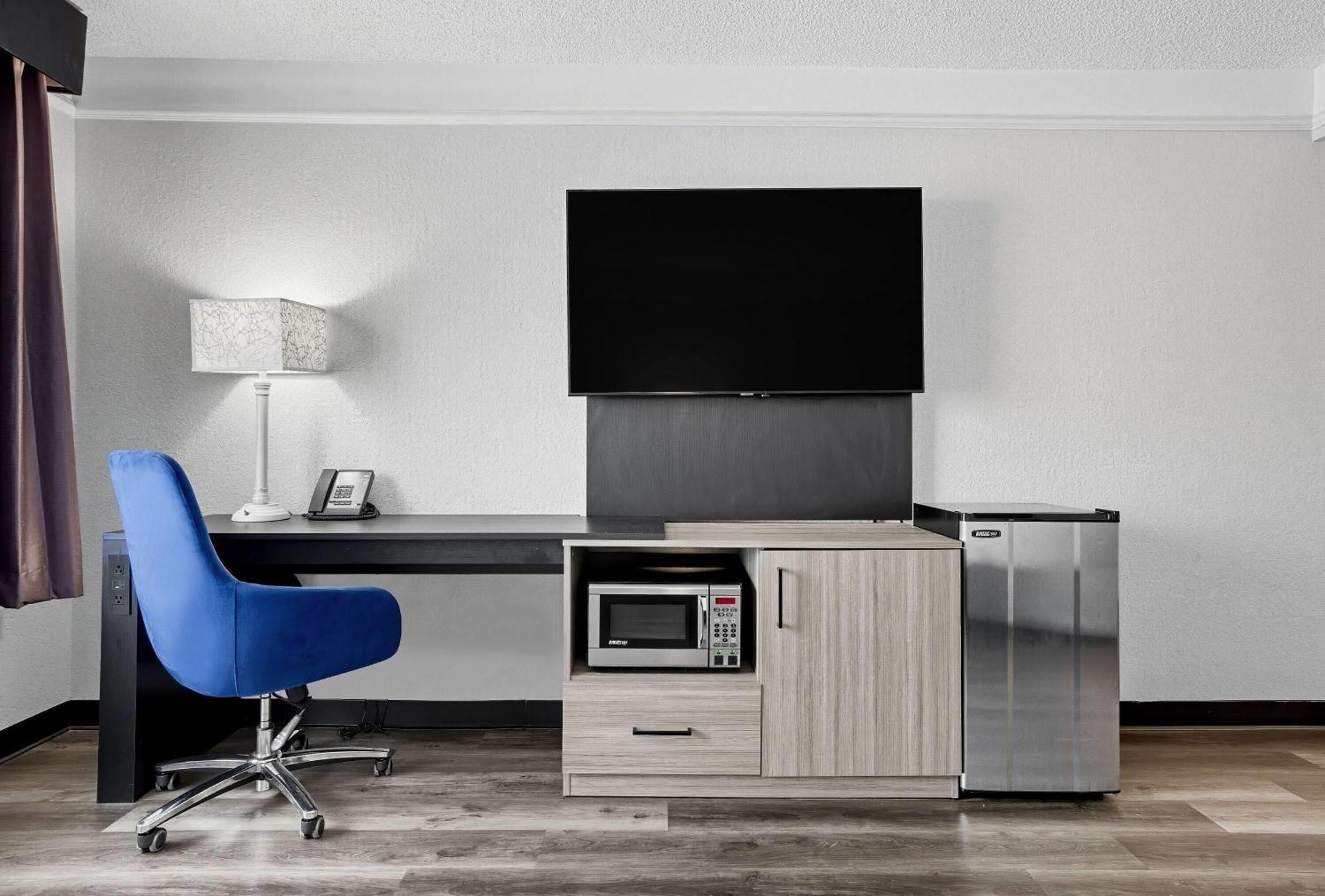 Kamer met 2 Queensize Bedden - Rookvrij