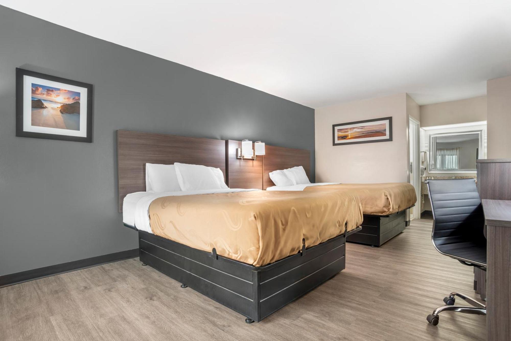 Queen Room with Two Queen Beds - Non-Smoking