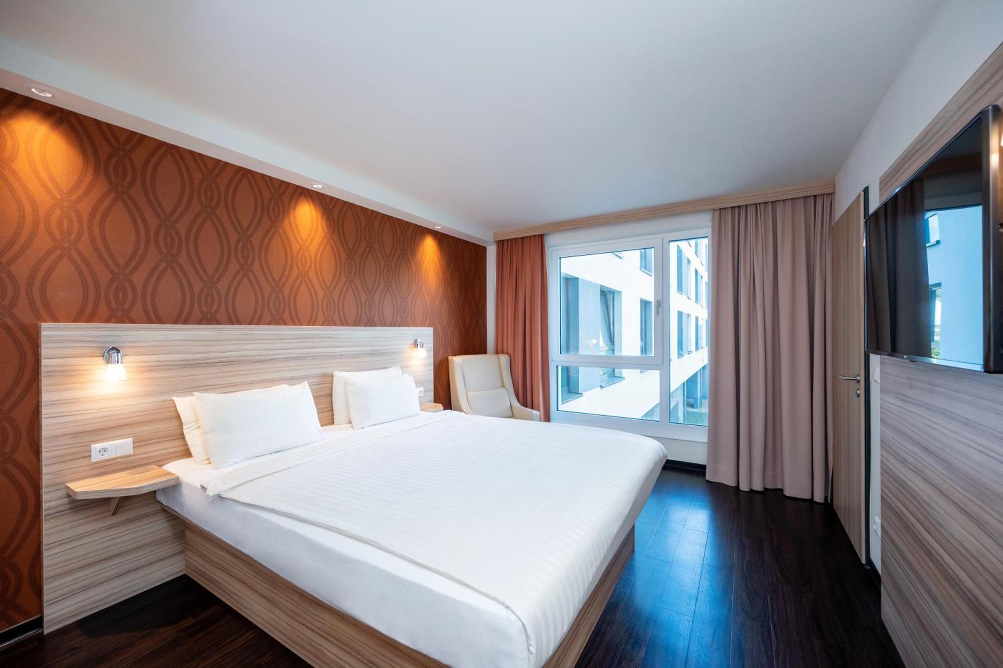 One-Bedroom Apartment,1731523327:JPEG