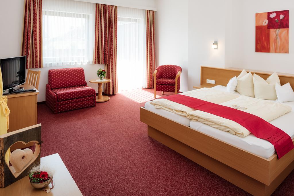 Tweepersoonskamer met eigen balkon