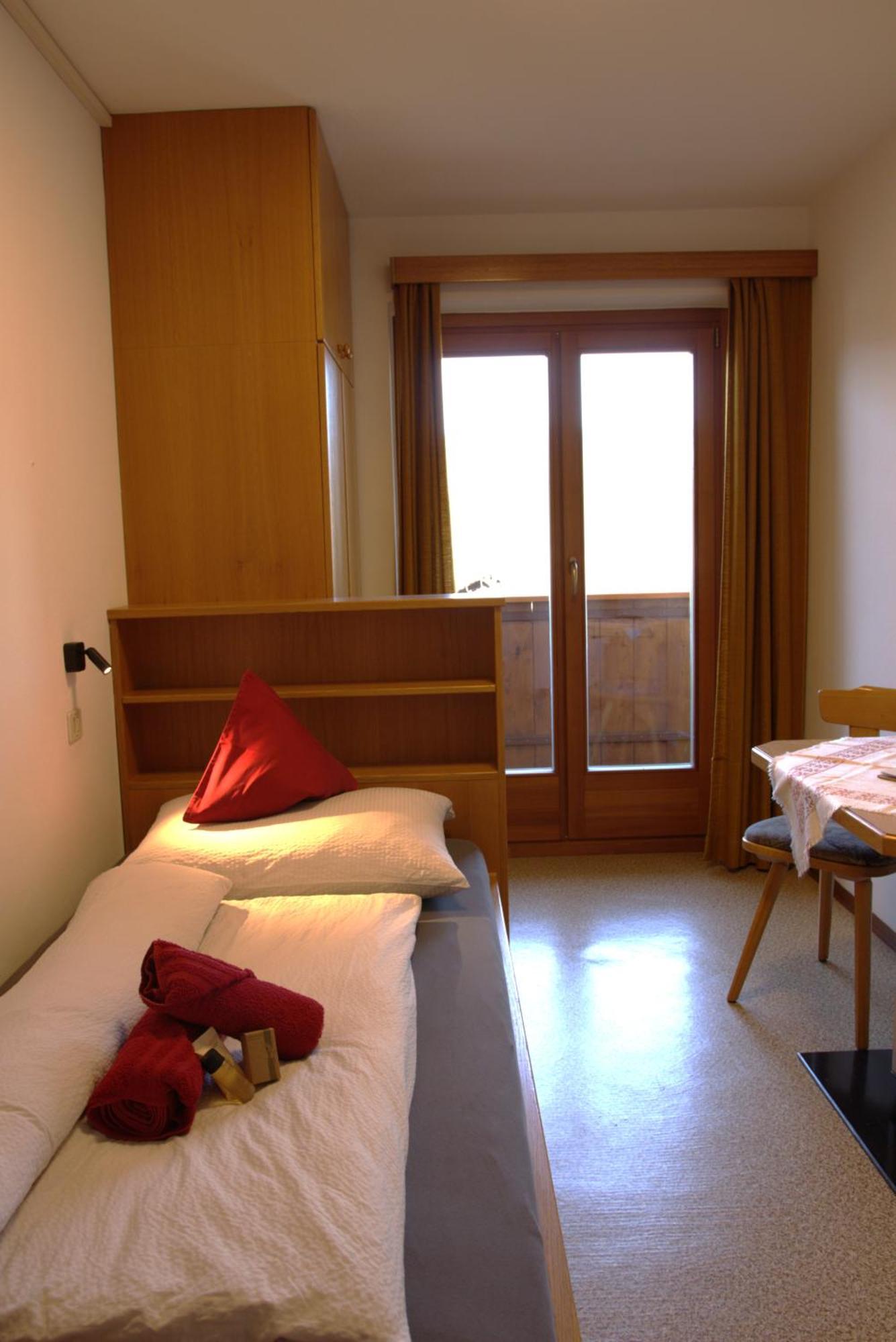 Einzelzimmer mit Balkon