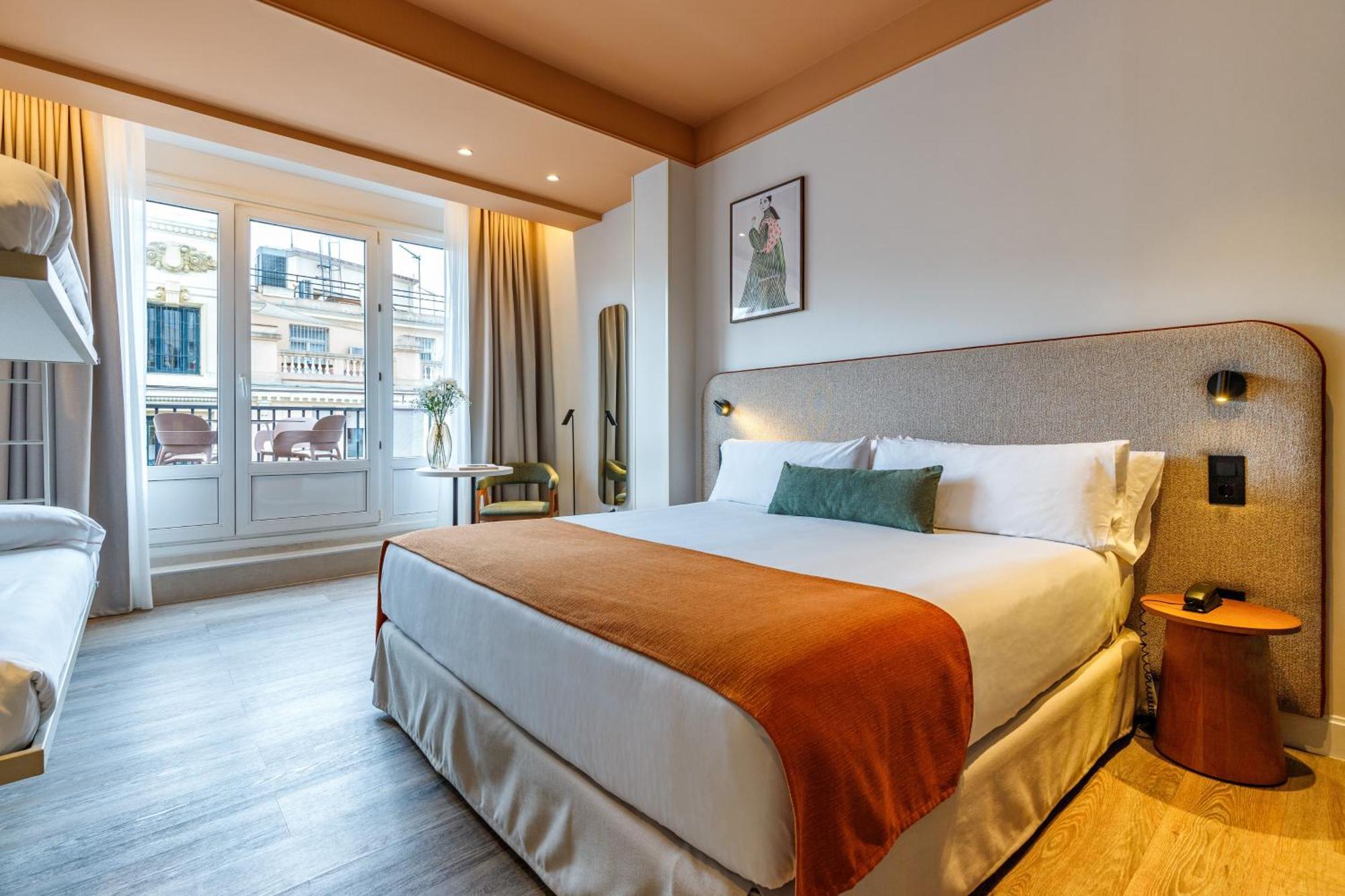 Deluxe Kamer met Terras (4 Volwassenen)
