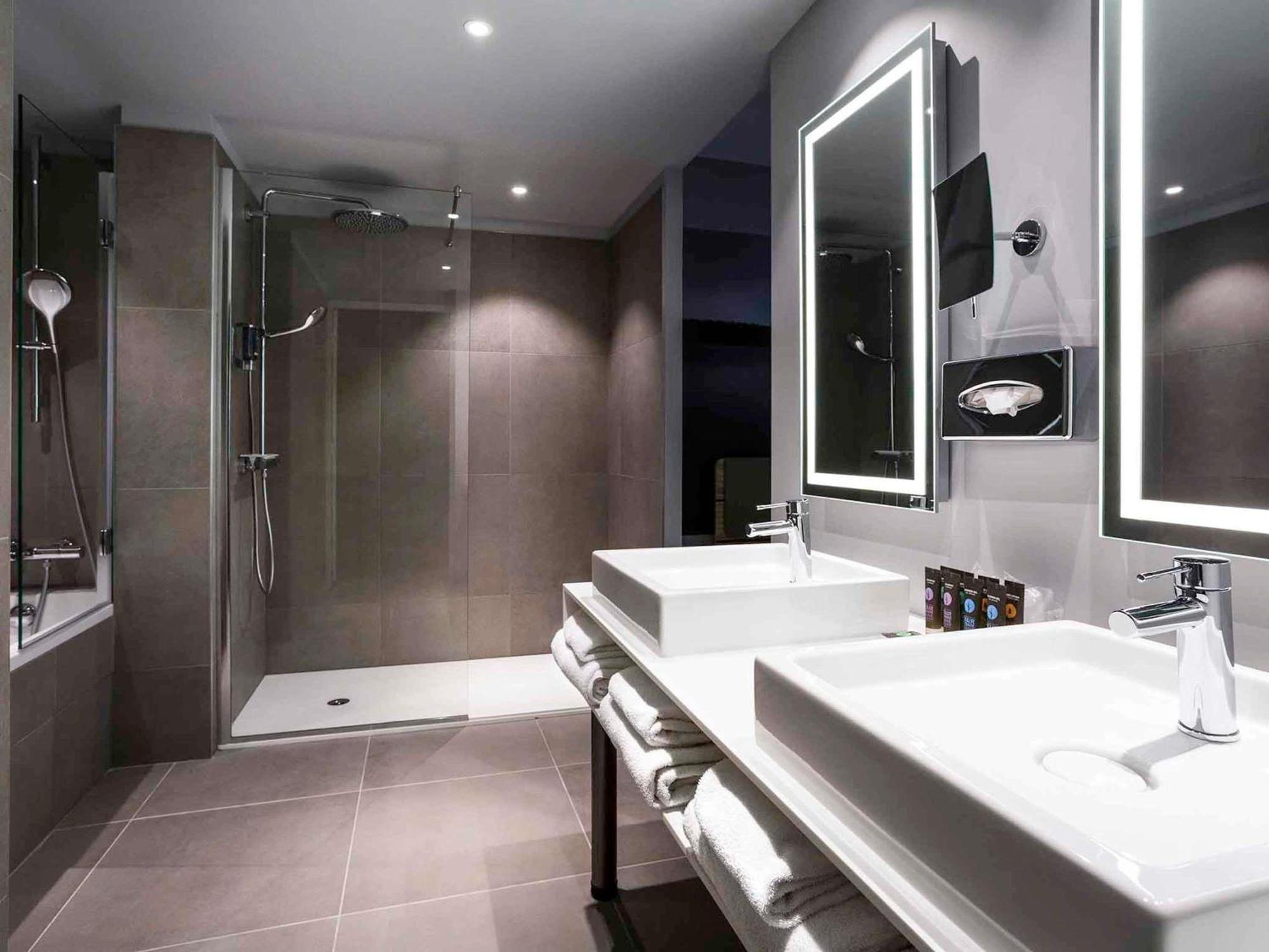 Suite Supérieure avec 1 Lit Double et Canapé-Lit