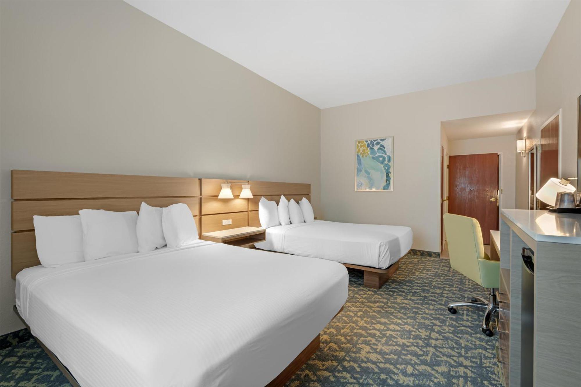 Queen Room with Two Queen Beds - Disability Access