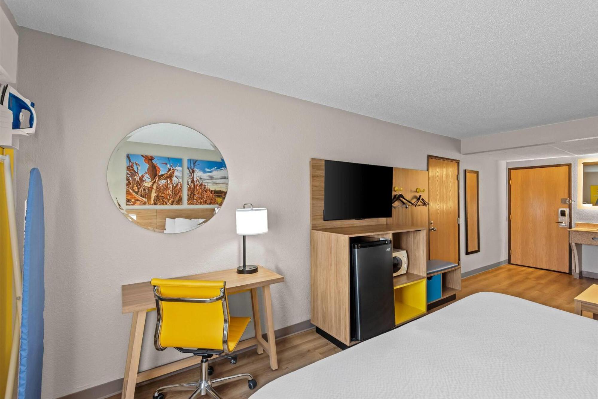 King Room - Non-Smoking