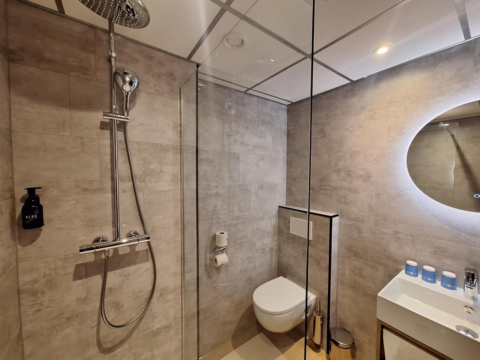 Deluxe Tweepersoonskamer met een Douche