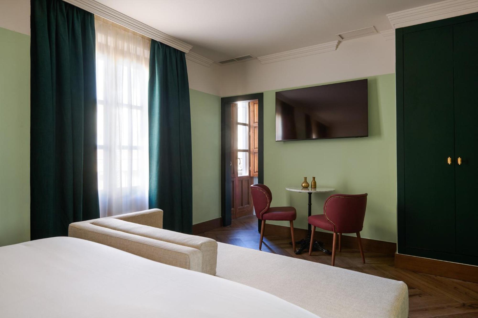 Urban Superior Double or Twin Room,1742583472:JPEG