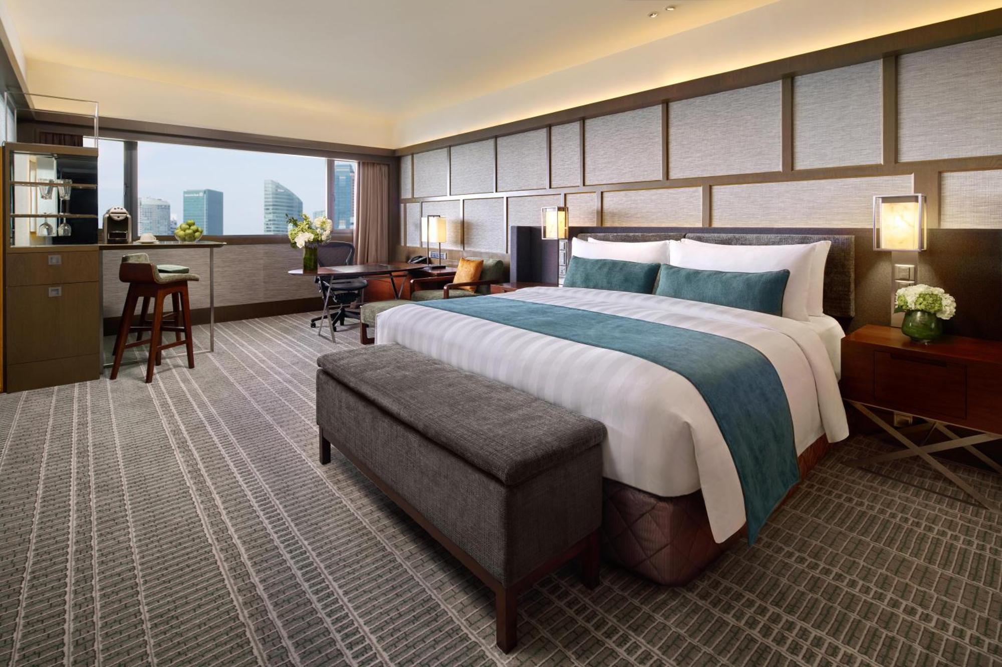 Pacific Club Room, Marina Bay View, Lounge Access, High Floor