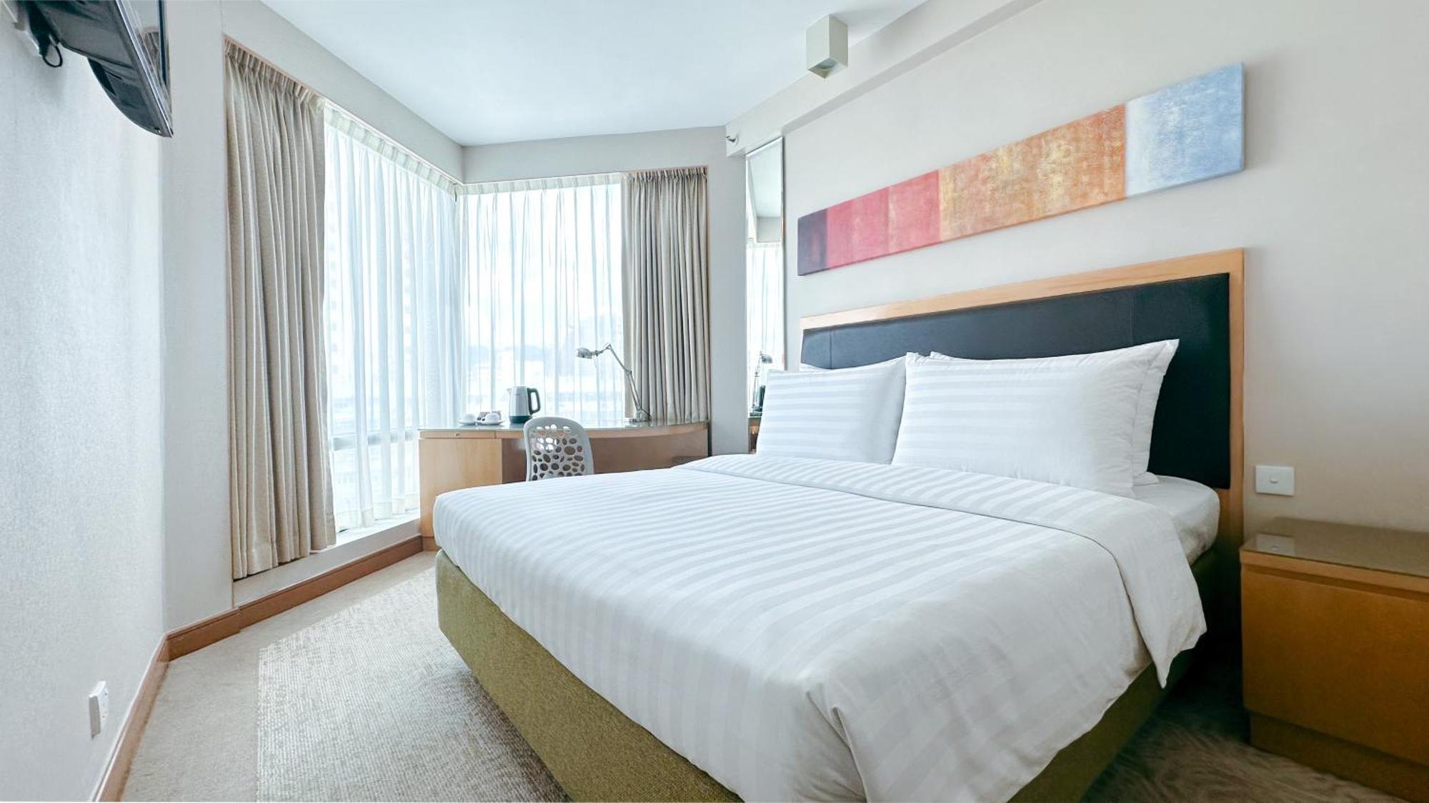 Quarto com Cama de Casal ou 2 de Solteiro Cosmo