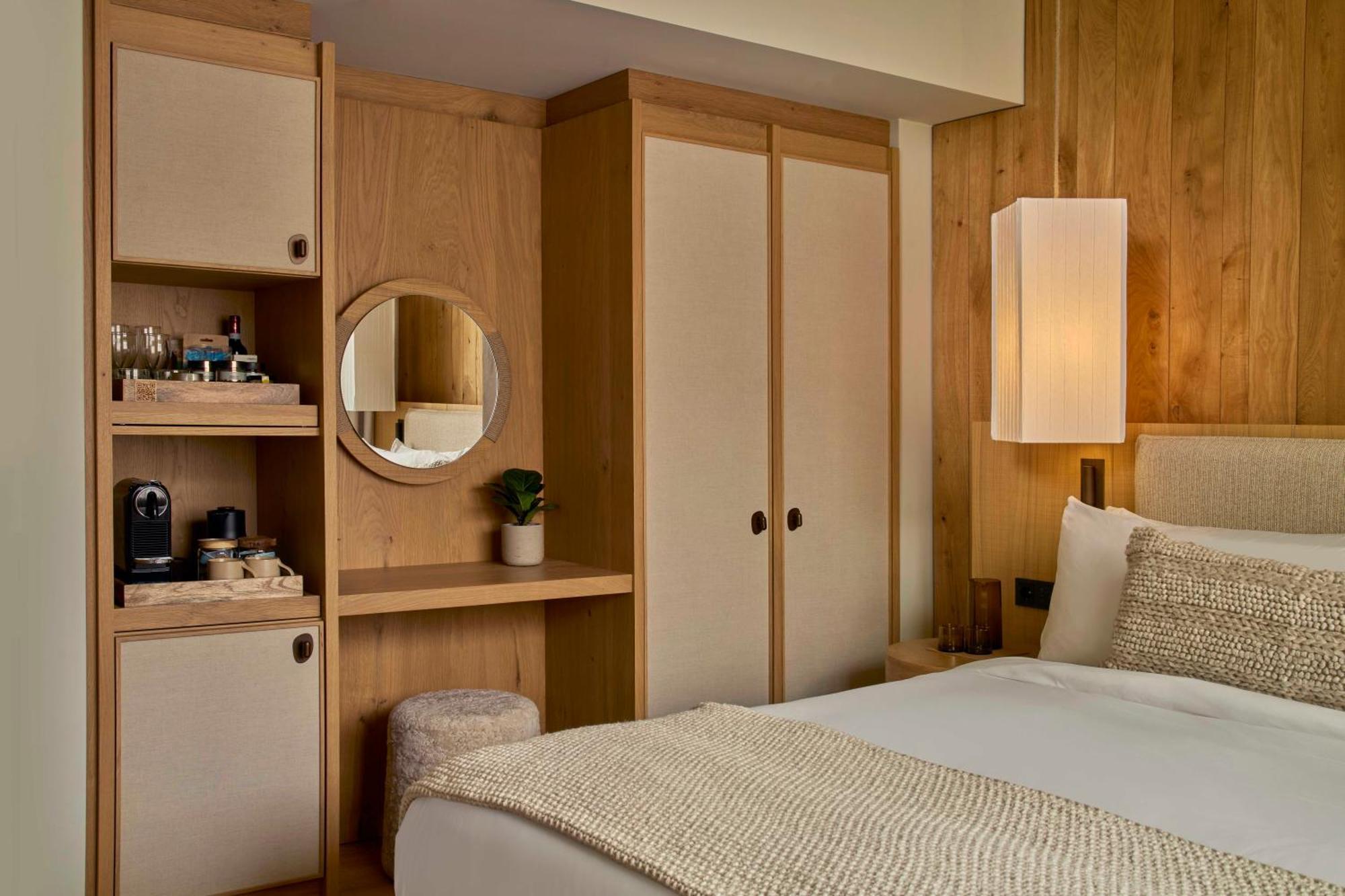 Quarto Superior com Cama King-size