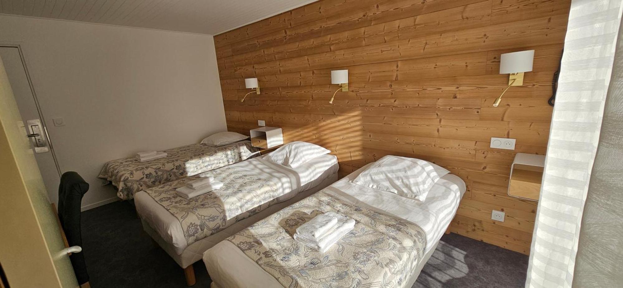 Chambre Triple – Vue sur Montagne
