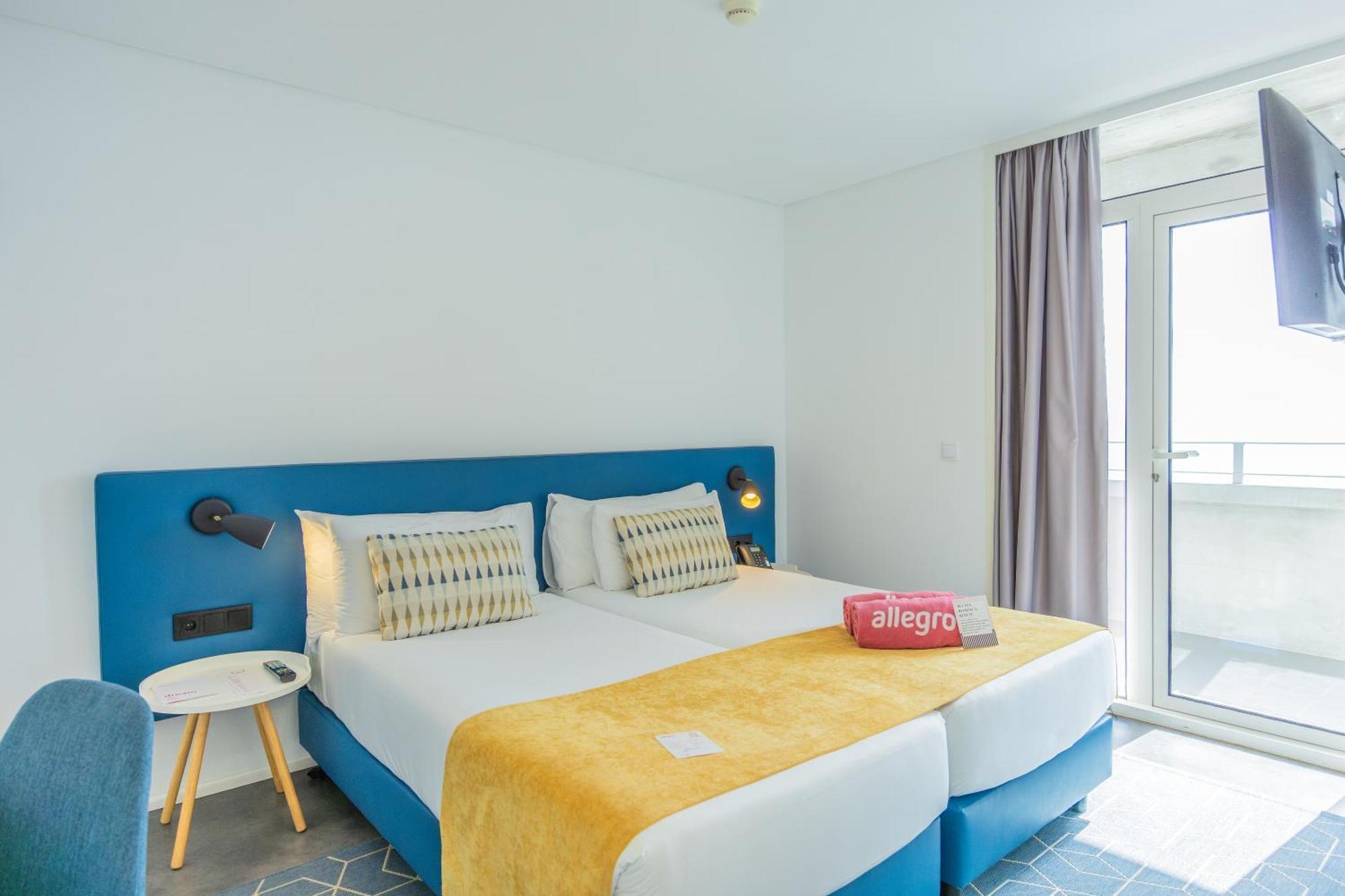 Quarto Duplo com Vista Mar Lateral