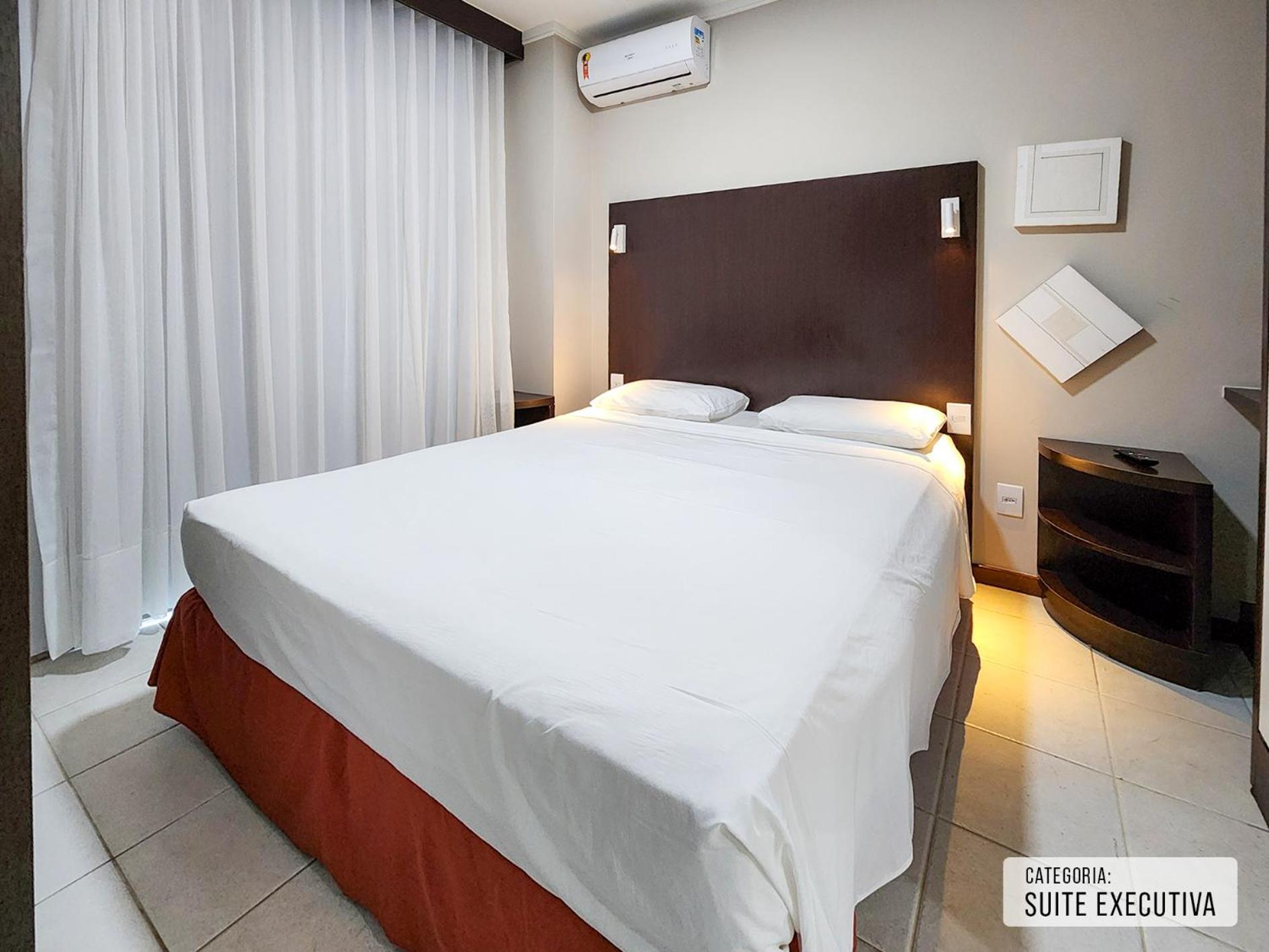 Executive Suite,1742625049:JPEG