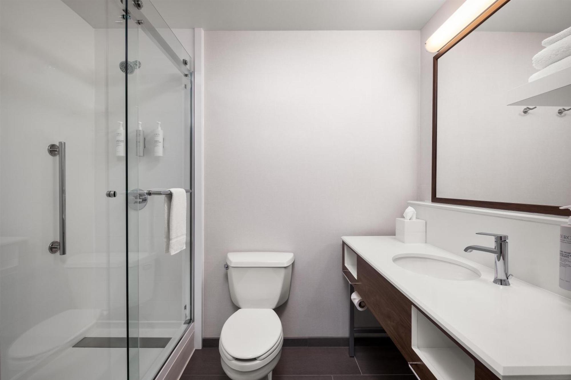 Chambre Lit King-Size avec Canapé-Lit - Non-Fumeurs