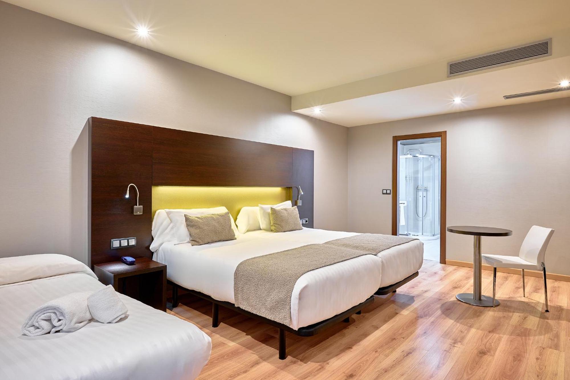 Triple Room (3 Adults),1742650526:JPEG