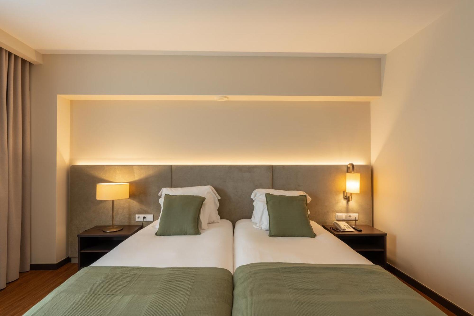 Quarto Twin Premium