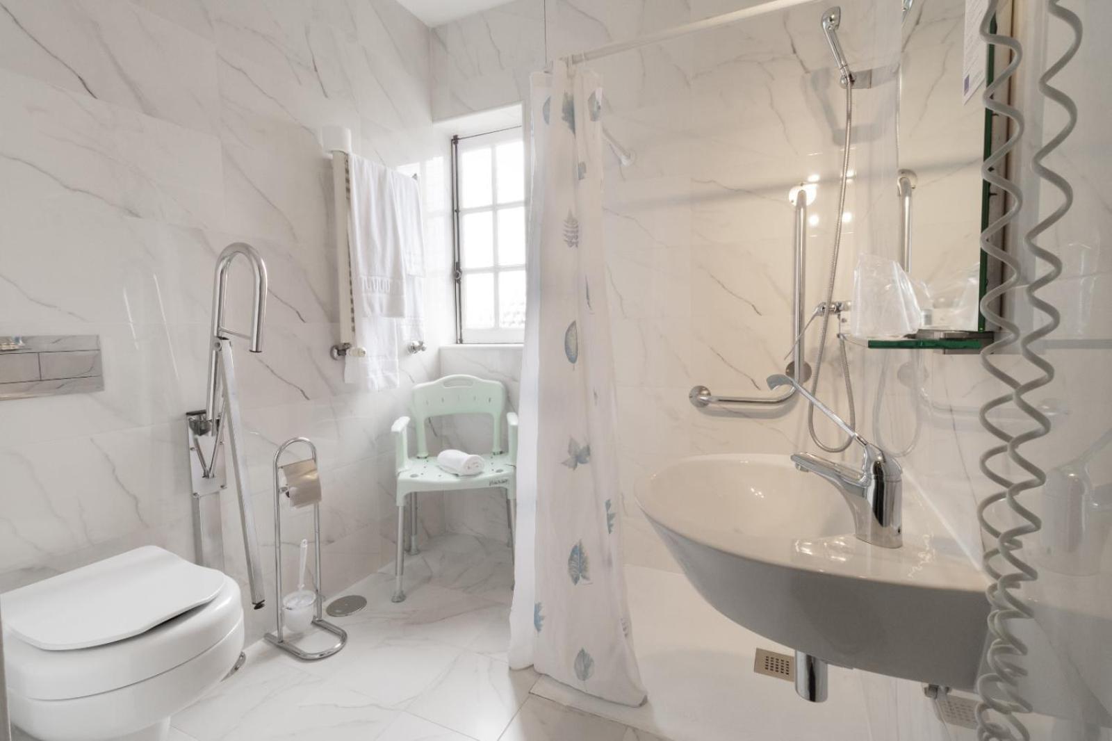 Quarto Duplo ou Twin - Acessível a Pessoas com Mobilidade Condicionada