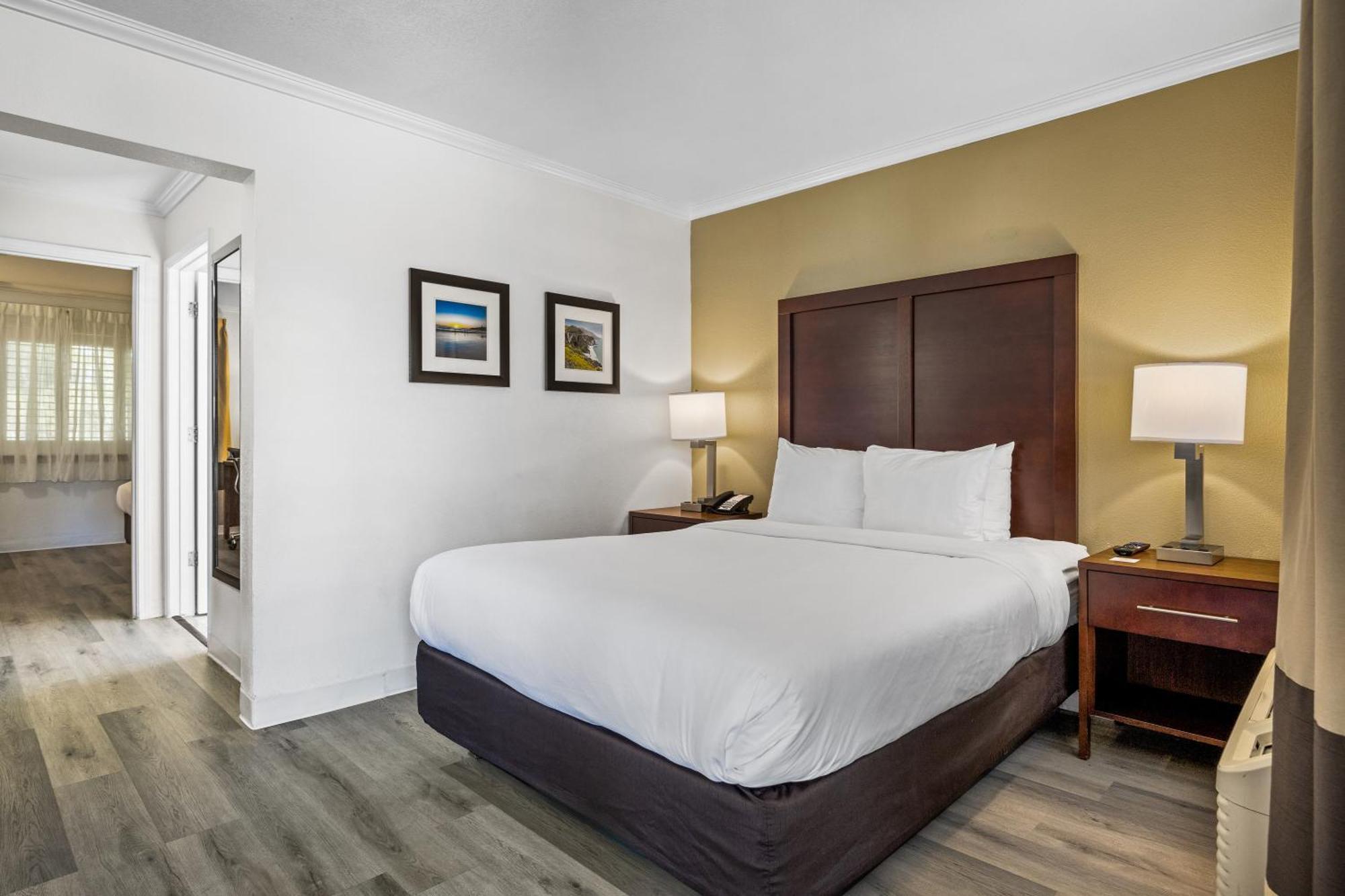 Quadruple Suite - Non-Smoking