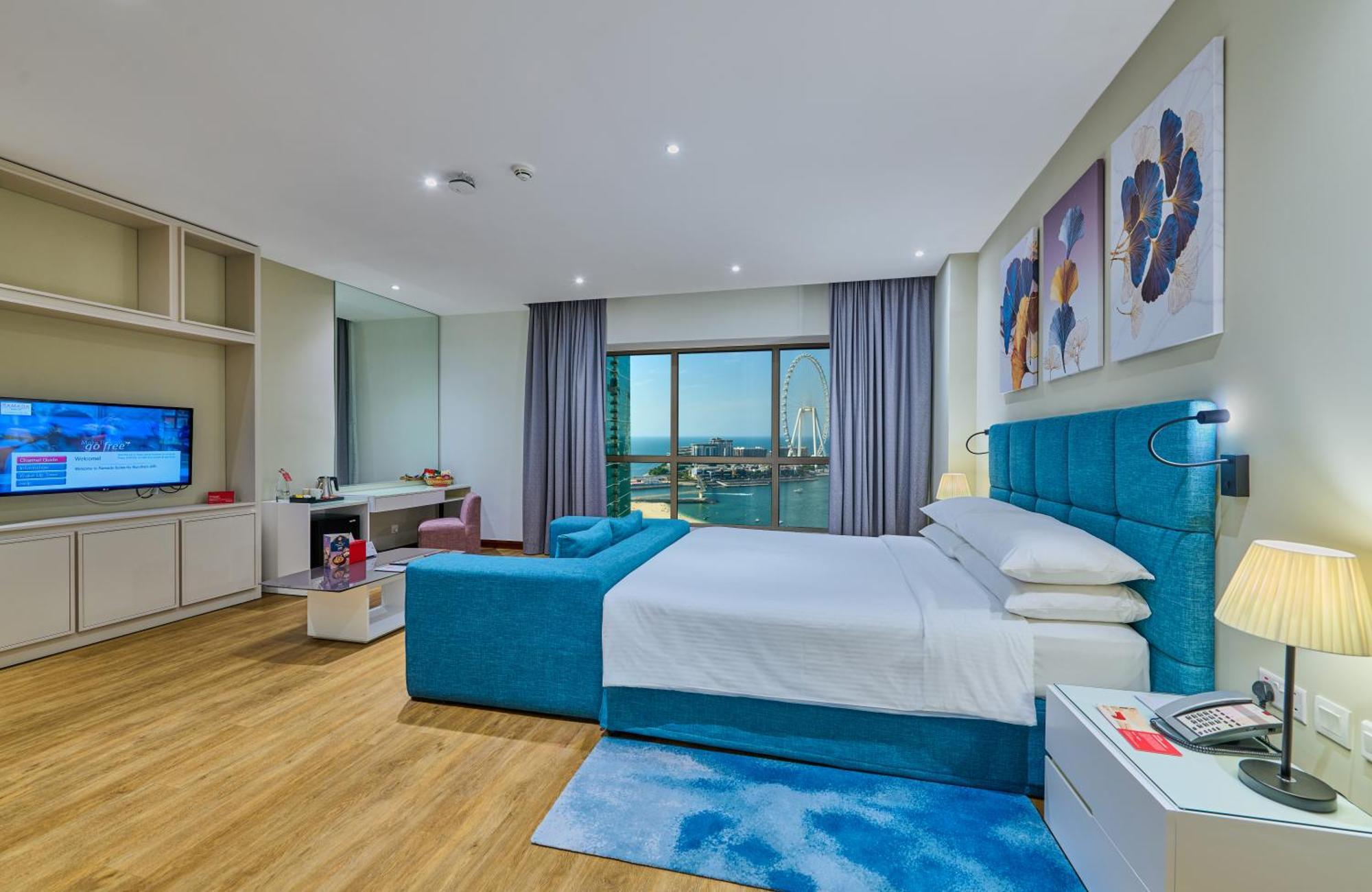 Habitación Doble Deluxe con cama extragrande y vistas a la ciudad