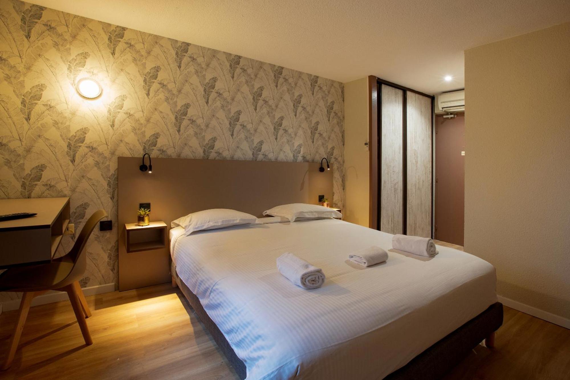 Standard Double Room,1742879673:JPEG