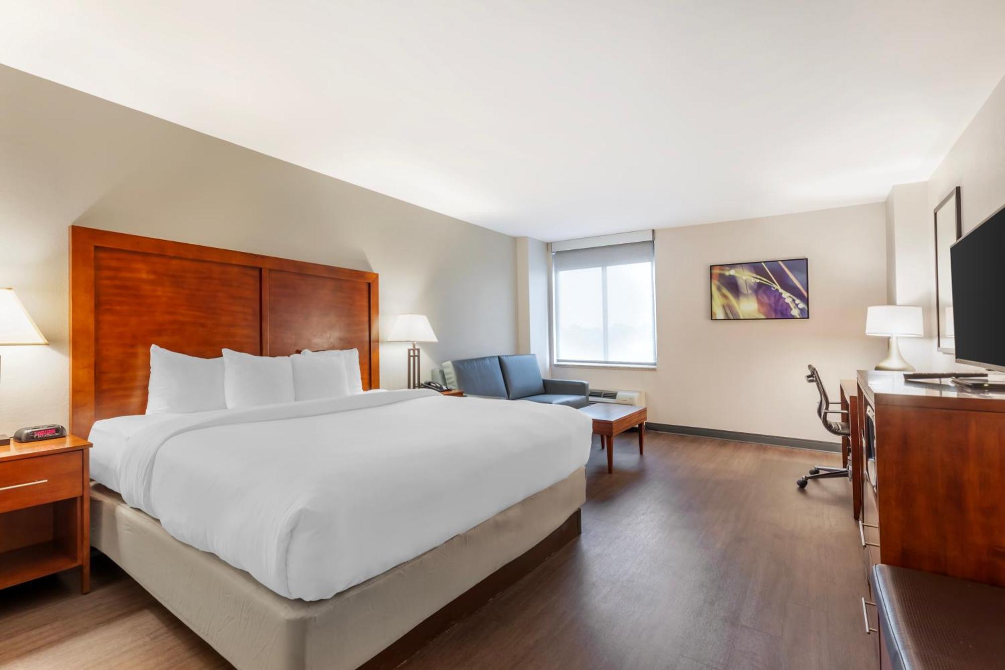 King Room - Accessible/Non-Smoking