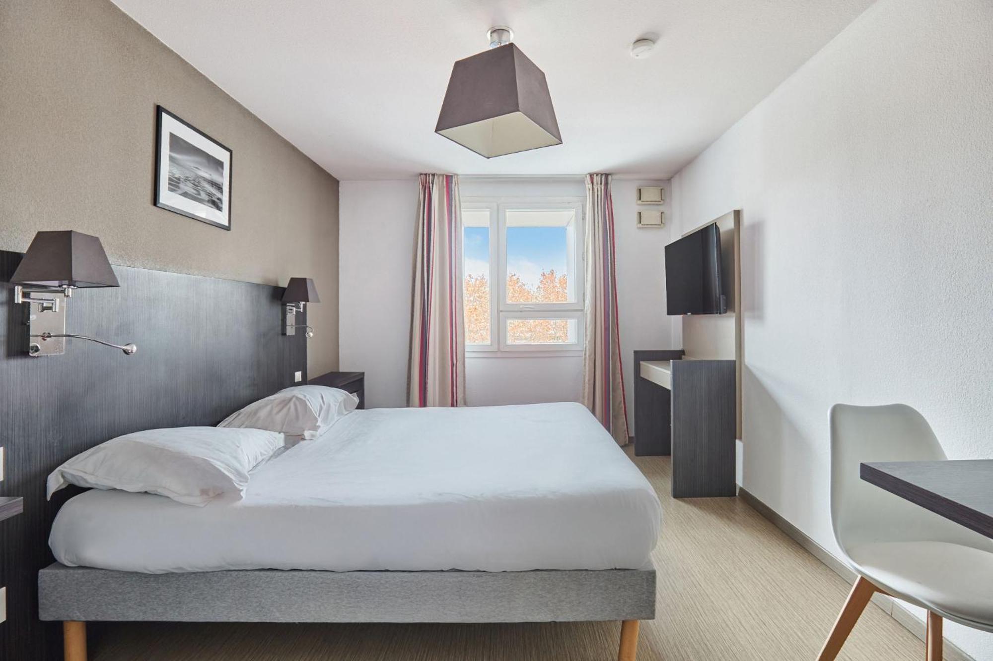 Standard Studio (2 Adults)