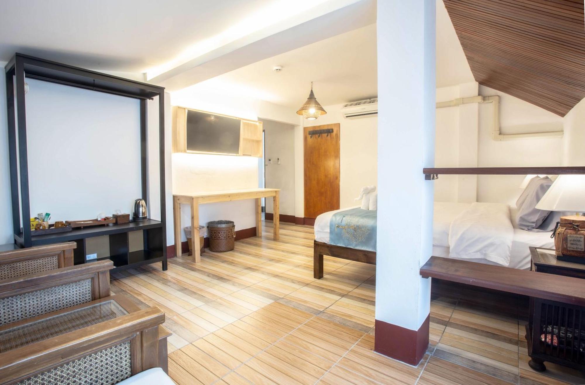 Superior Double Room,1743072646:JPEG