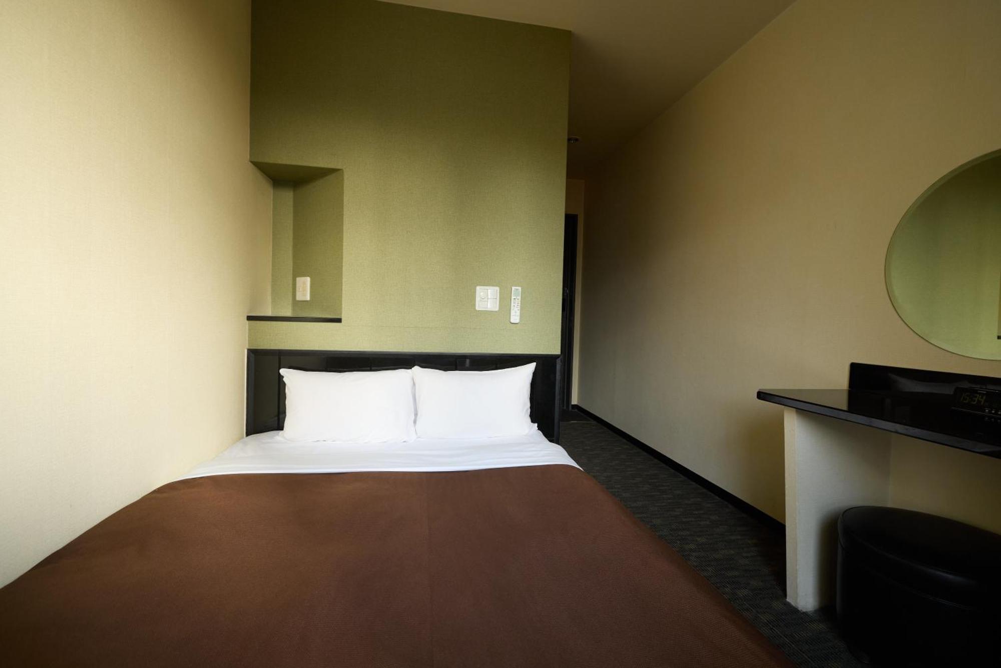 Double Room - Smoking,1746855593:JPEG