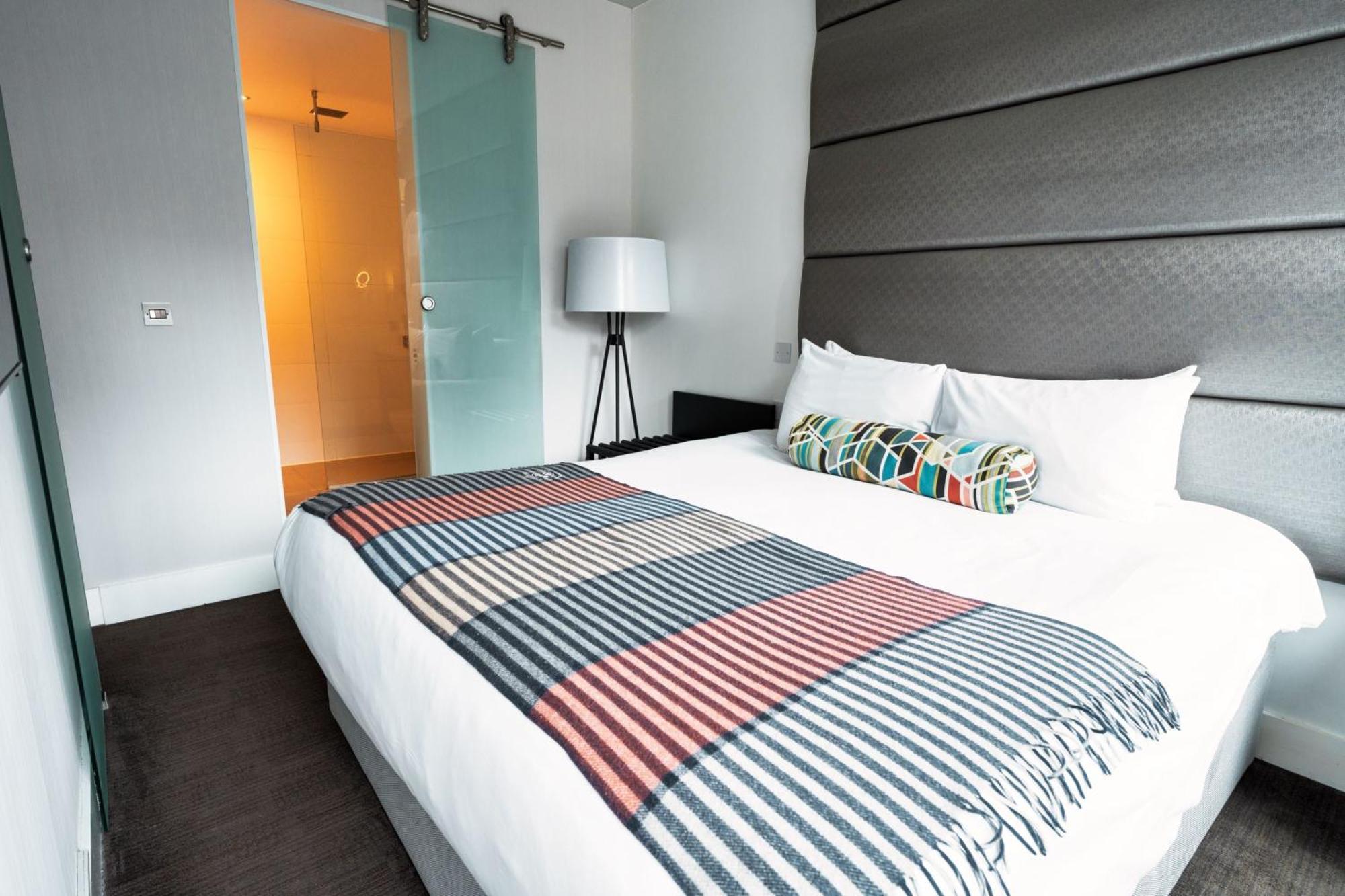 Familiesuite met 1 Kingsize Bed, Stapelbedden en Kitchenette