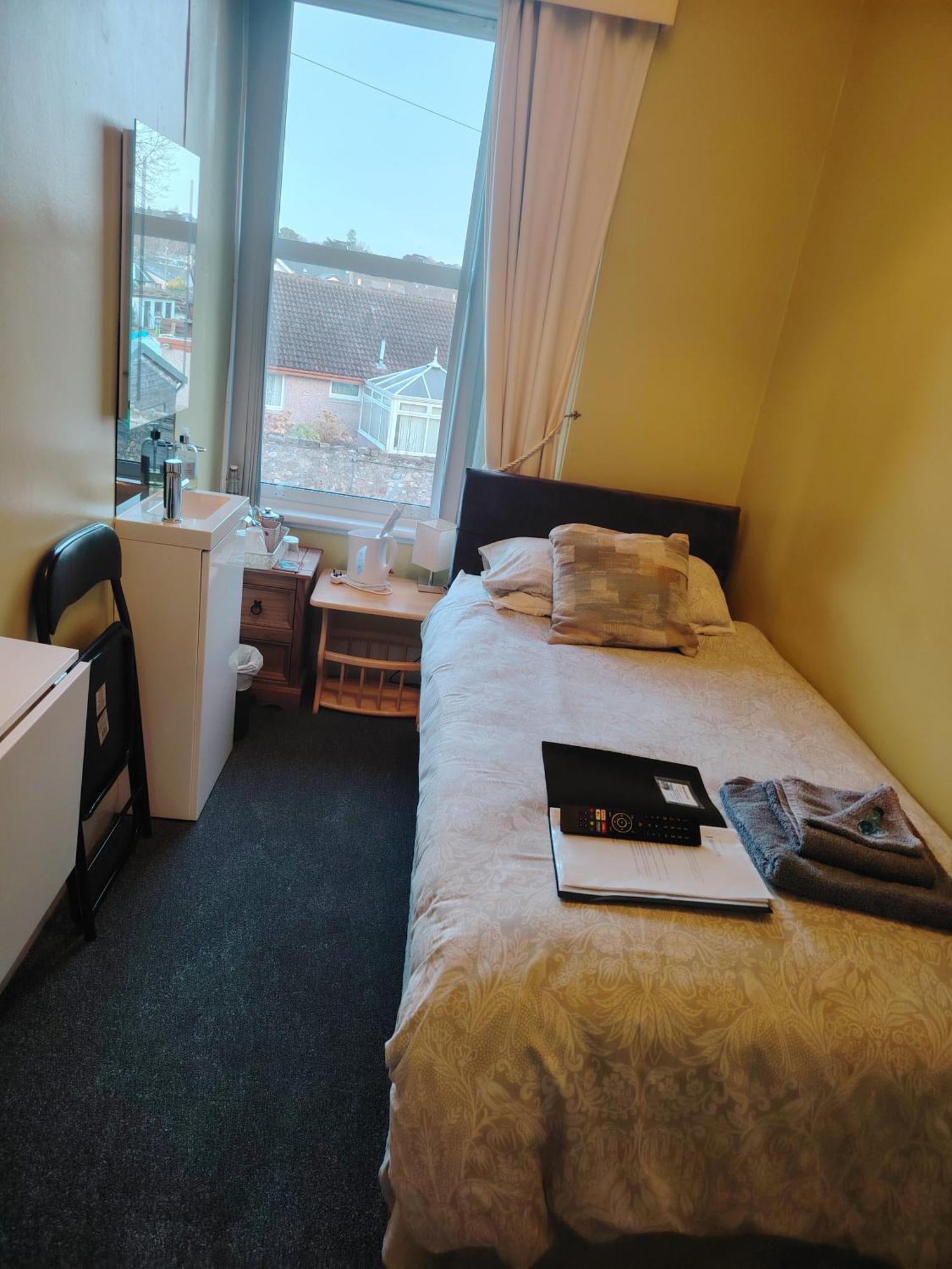 Eenpersoonskamer met Gedeelde Badkamer