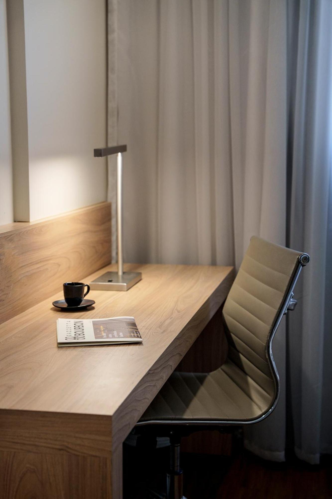 Quarto com 2 Camas de Solteiro