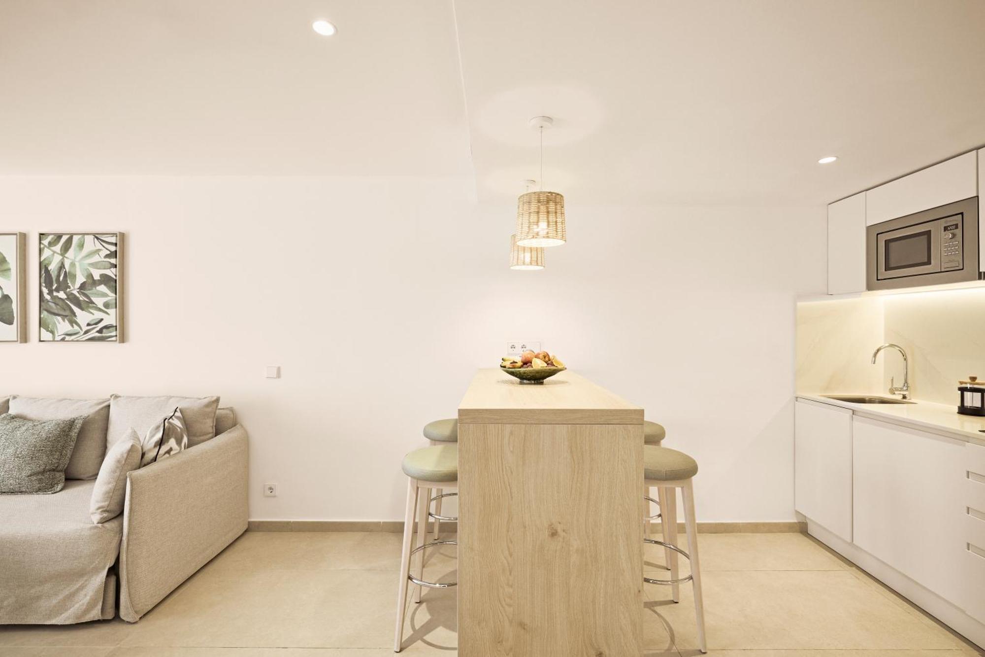 One-Bedroom Suite with Sea View,1765181197:JPEG