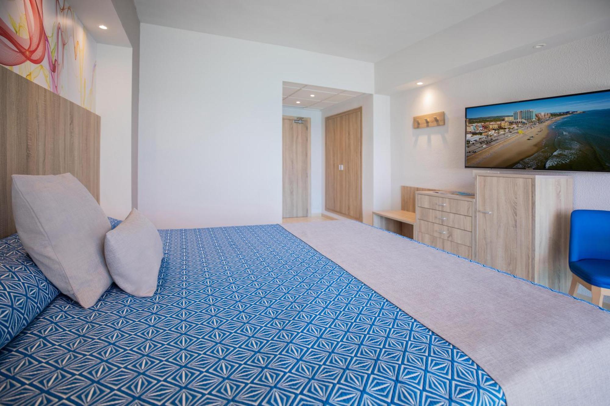 Habitación Doble con vistas al mar (3 adultos)
