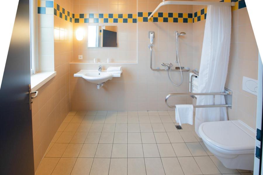 Room with One Double Bed and One Single Bed - Mobility Accessible