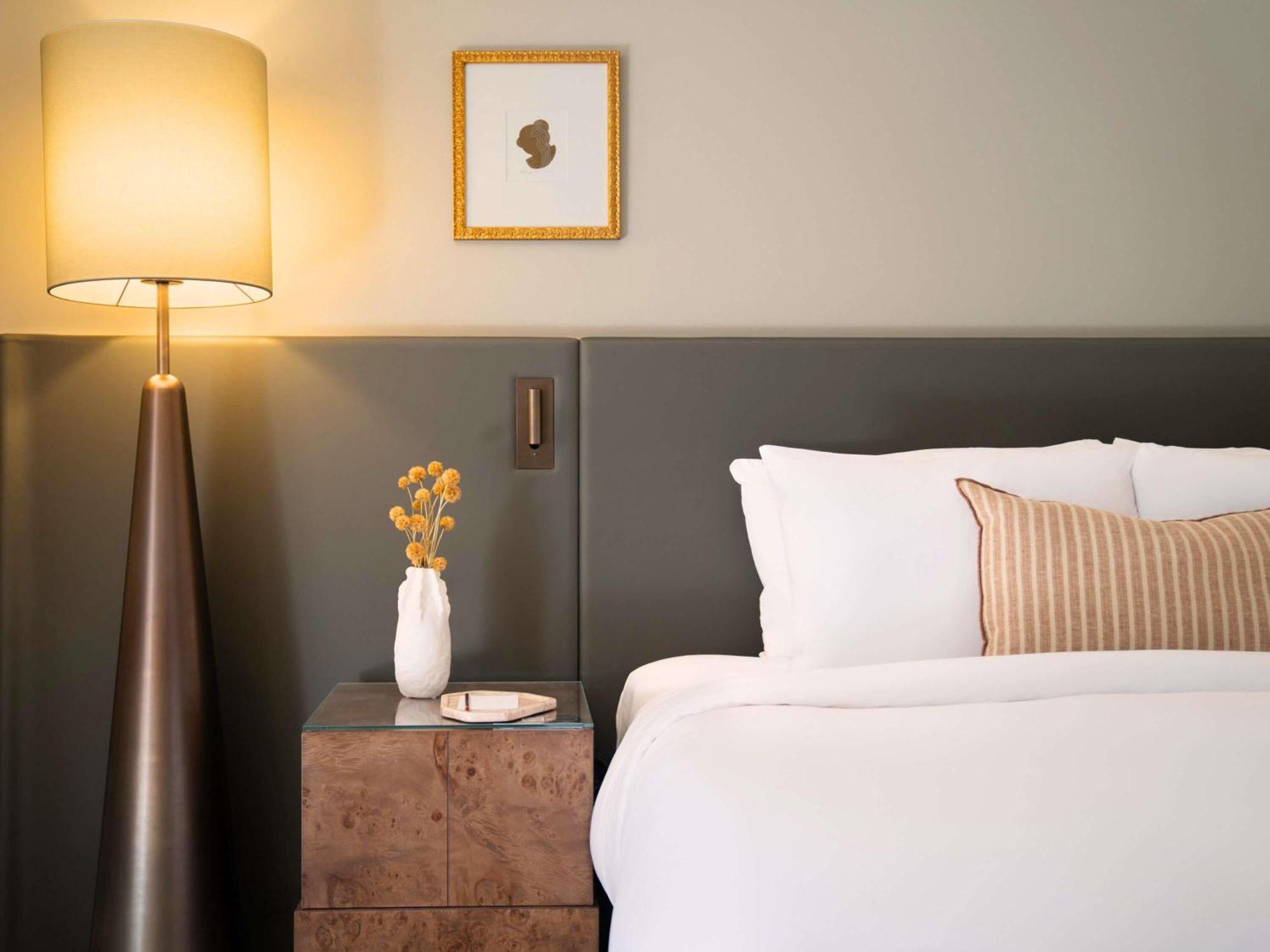 Chambre Lit King-Size de Luxe avec Balcon