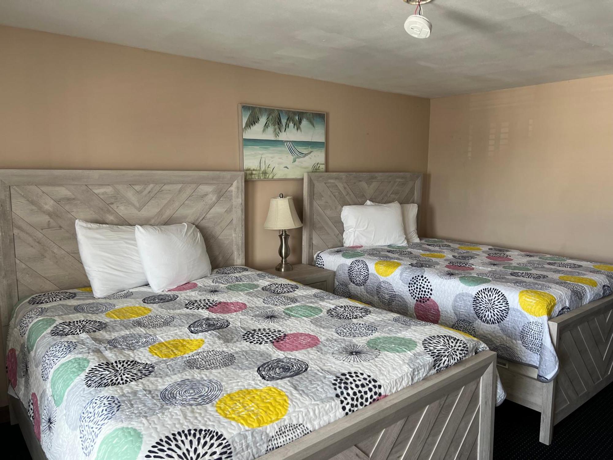 Queen Room Two Queen Beds