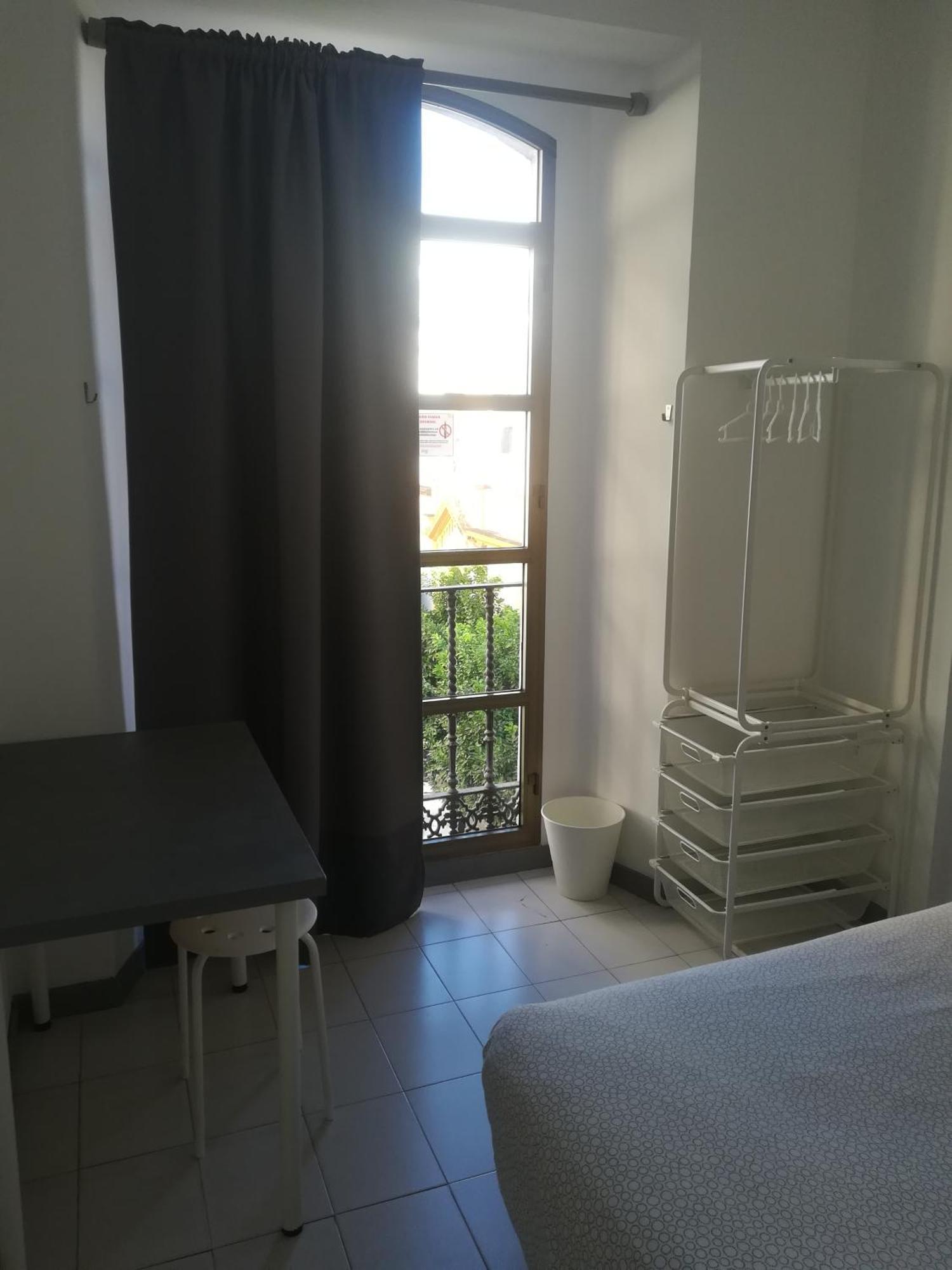Quarto Duplo com Casa de Banho Partilhada