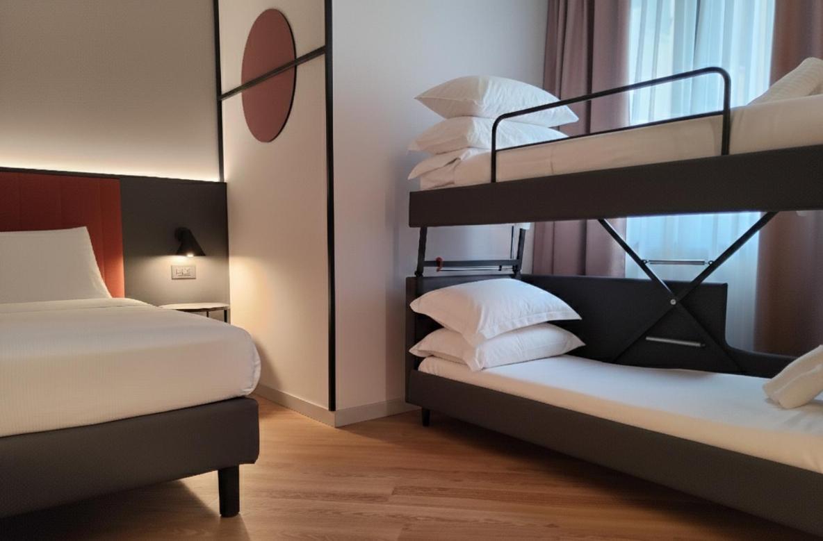 Comfort King Room with Sofa Bunk Bed - Non-Smoking,1758275404:JPEG