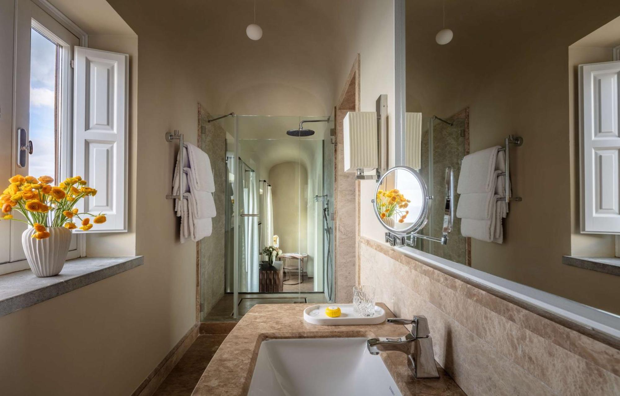 Junior Suite Sea View with Terrace and Jacuzzi