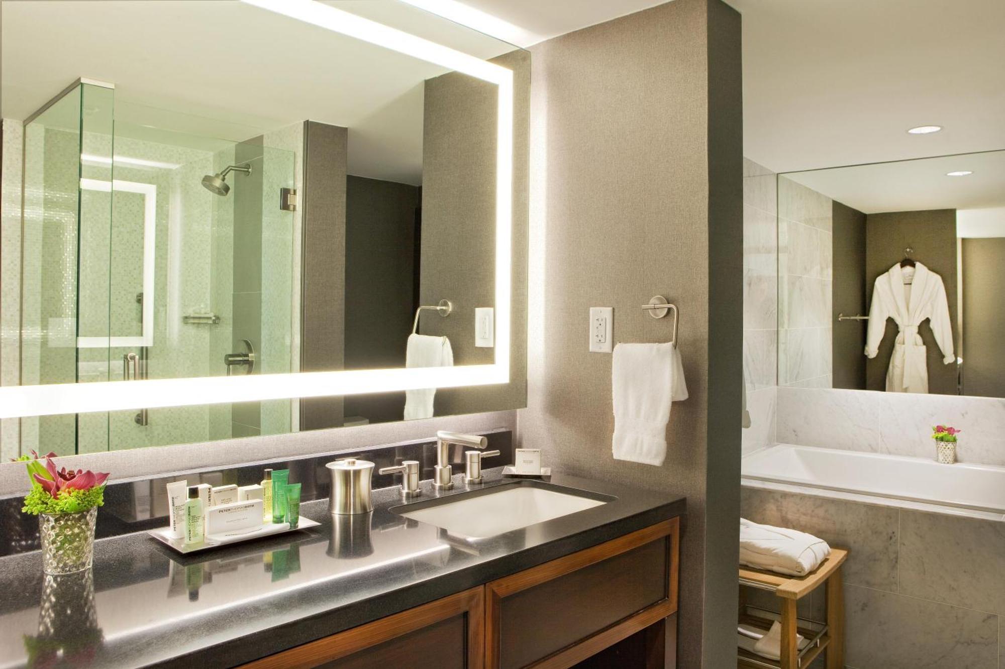 One-Bedroom King Suite,1758307385:JPEG